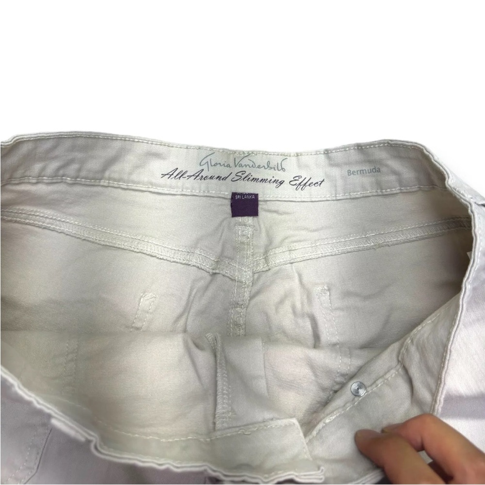 Gloria Vanderbilt All Around Slimming Effect Bermuda Jean Shorts Size 16 White - Picture 4 of 9